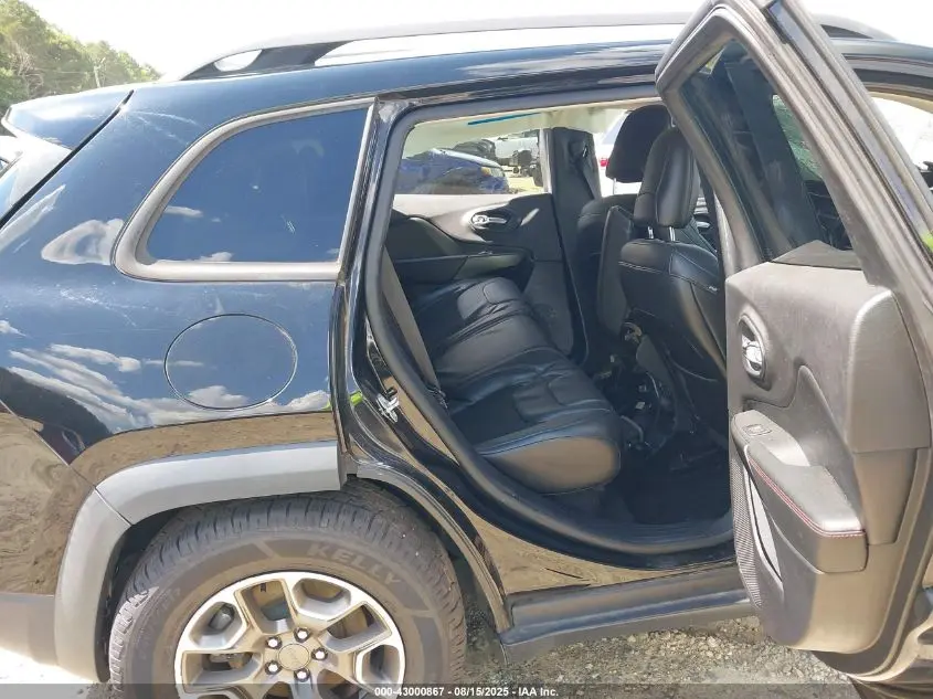 2020 JEEP CHEROKEE TRAILHAWK 4X4