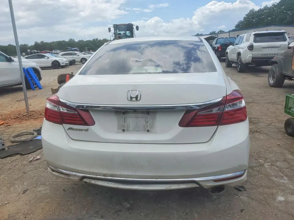 2016 HONDA ACCORD LX  