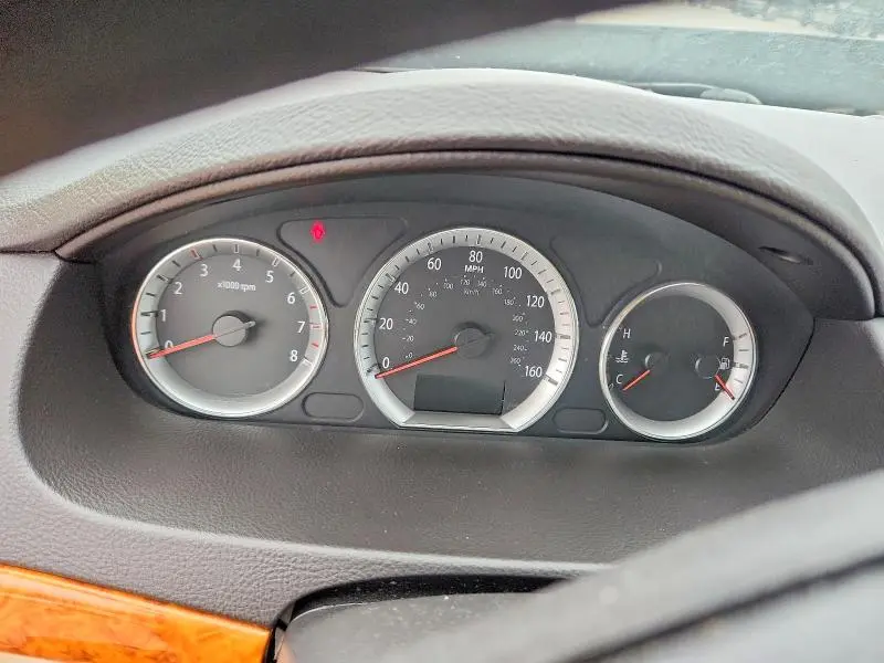2010 HYUNDAI SONATA GLS  