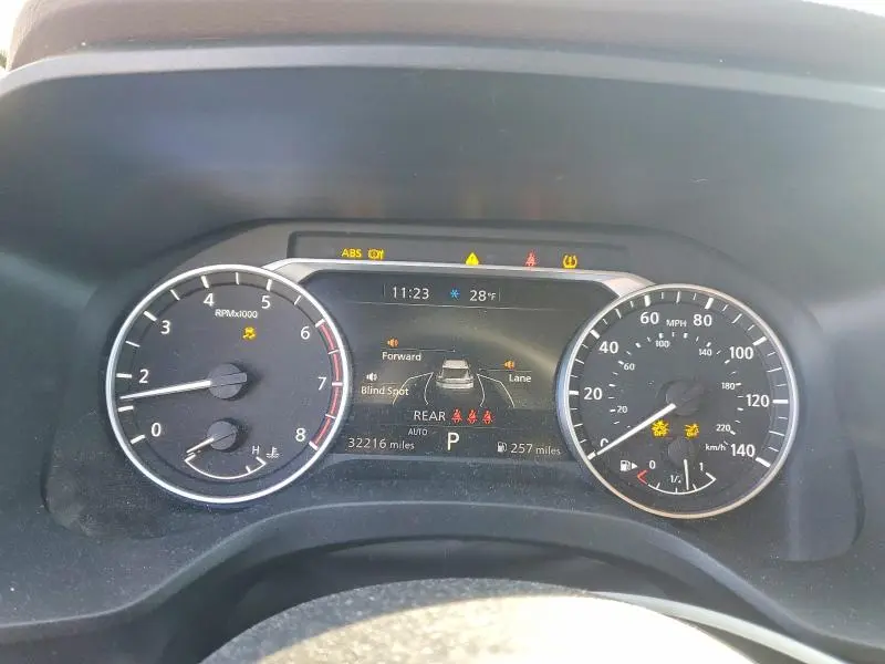 2022 NISSAN ROGUE SV  