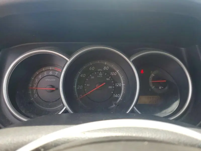 2011 NISSAN VERSA 1.8 S  