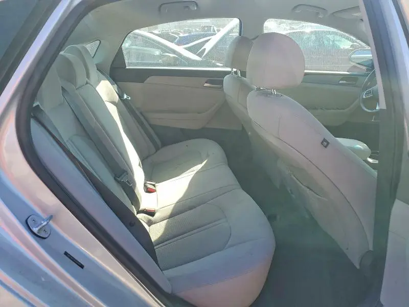 2019 HYUNDAI SONATA SE  