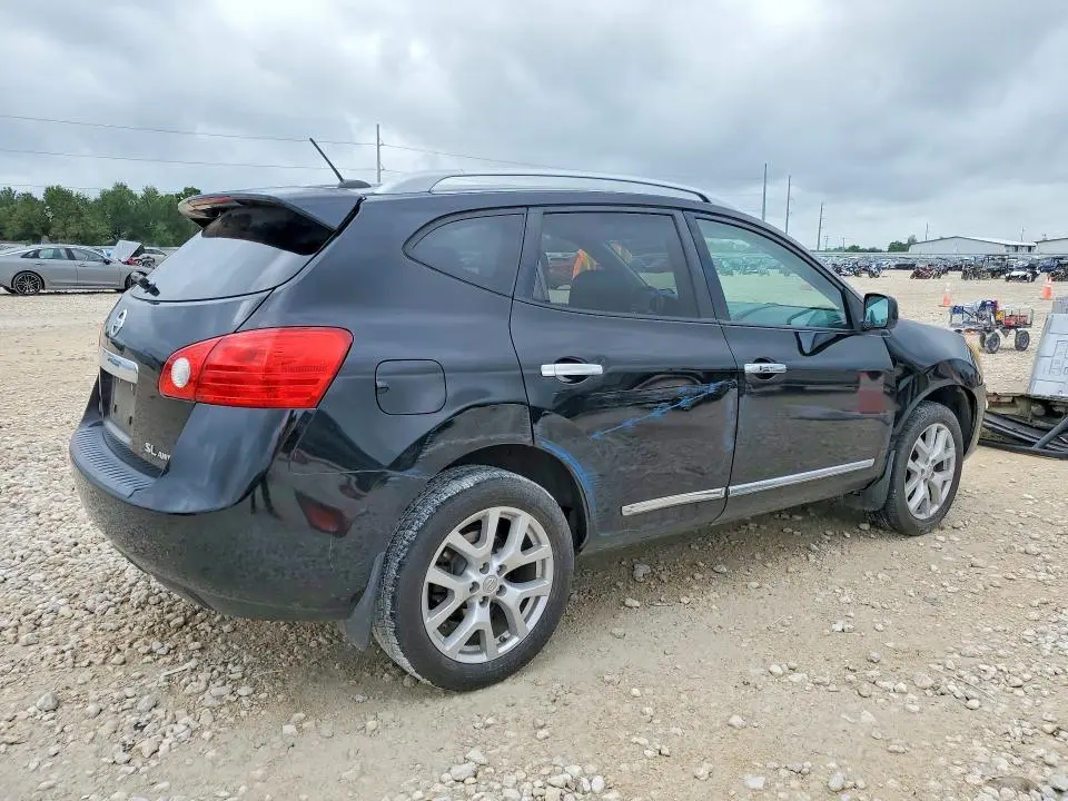 2011 NISSAN ROGUE S  