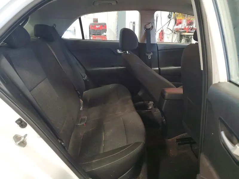 2021 KIA RIO S  