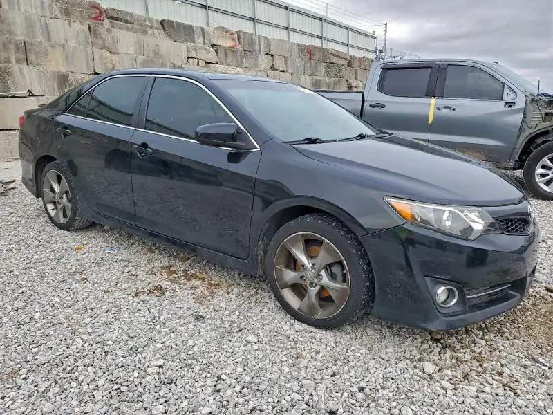 2012 TOYOTA CAMRY SE  