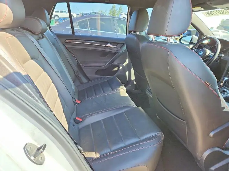 2015 VOLKSWAGEN GTI   