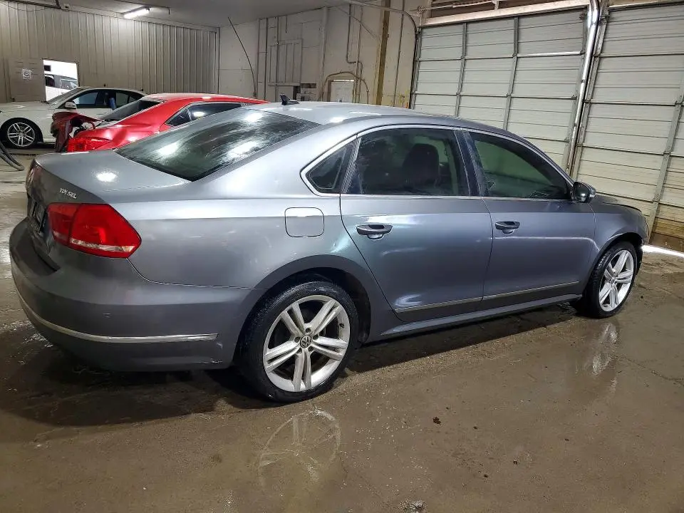 2015 VOLKSWAGEN PASSAT SEL  