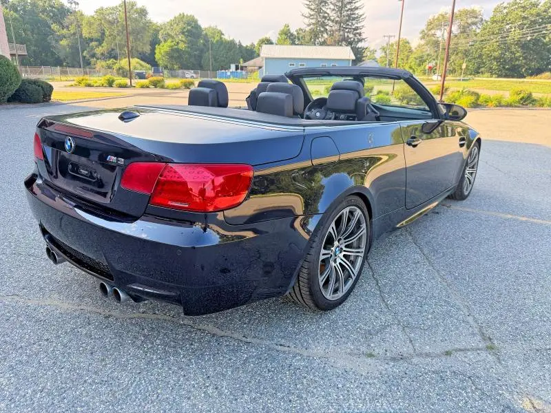2011 BMW M3   