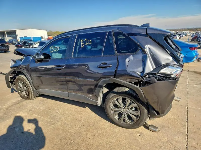 2023 TOYOTA RAV4 XLE PREMIUM  