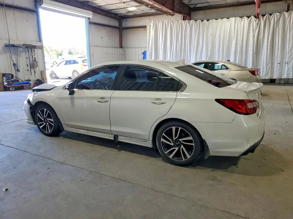 2018 SUBARU LEGACY SPORT  