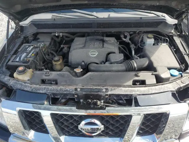2010 NISSAN TITAN SE  