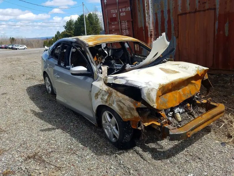 2014 VOLKSWAGEN JETTA BASE  