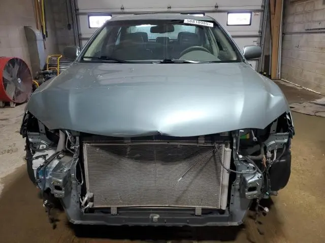 2011 TOYOTA CAMRY SE  
