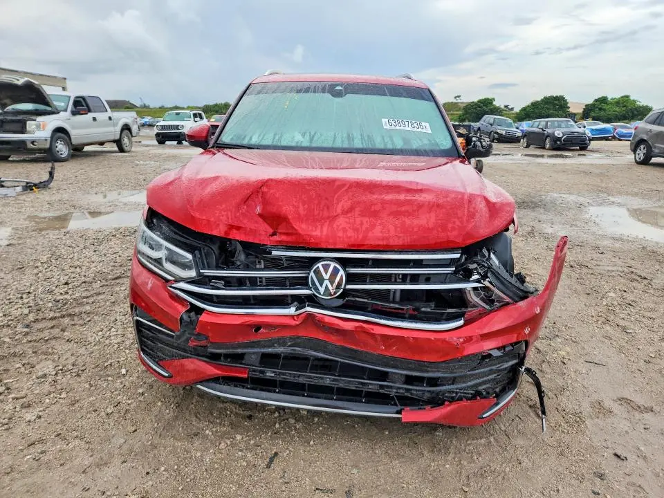 2024 VOLKSWAGEN TIGUAN SEL R-LINE BLACK  