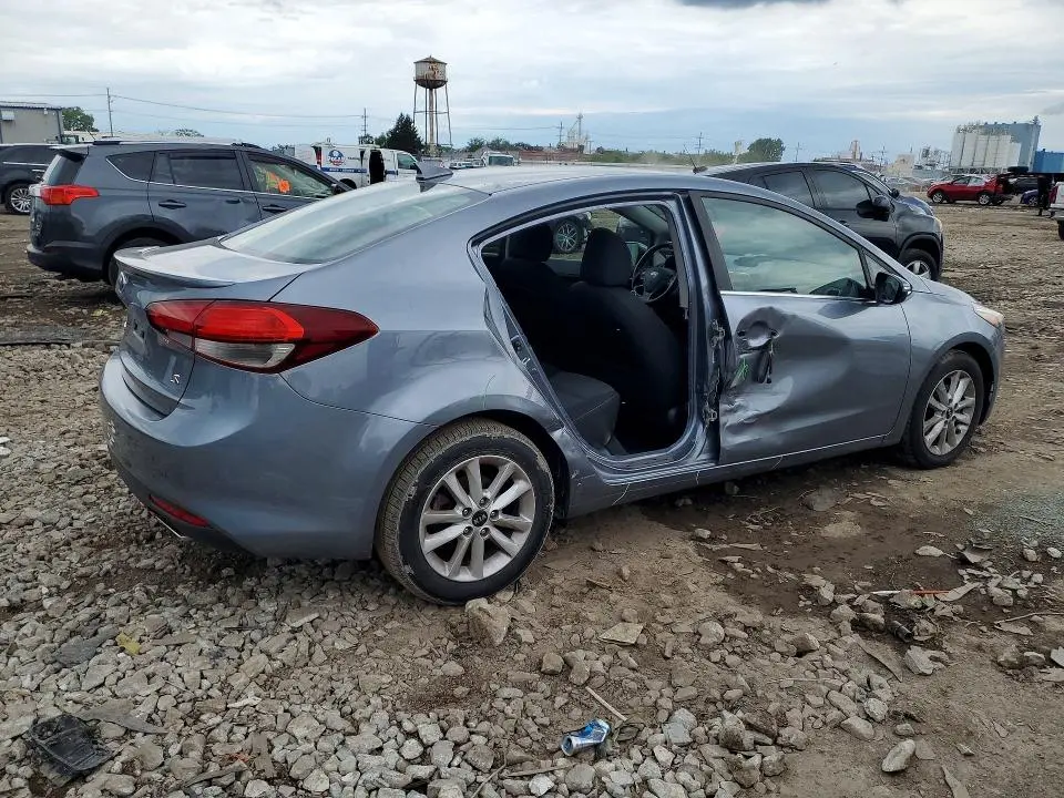 2017 KIA FORTE S  