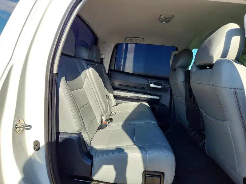 2018 TOYOTA TUNDRA CREWMAX SR5  