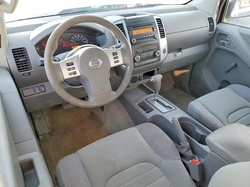 2014 NISSAN FRONTIER S  