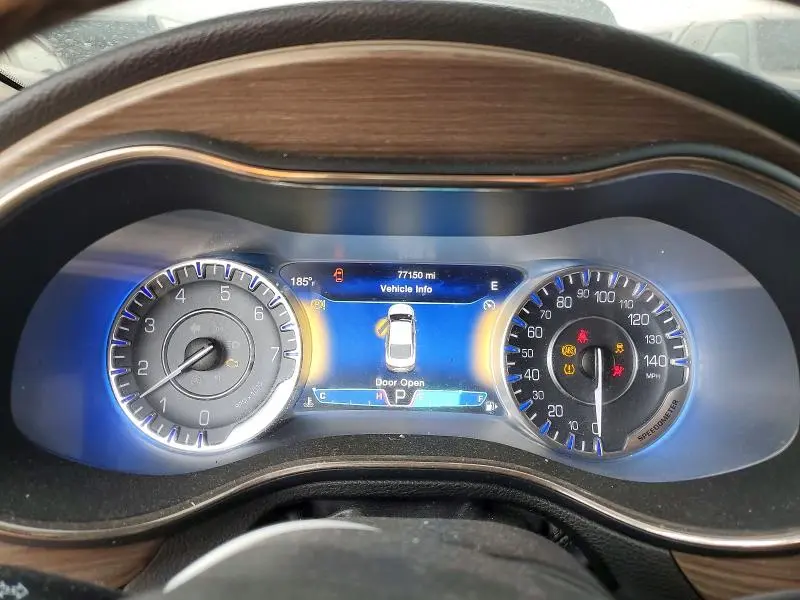 2015 CHRYSLER 200 C  