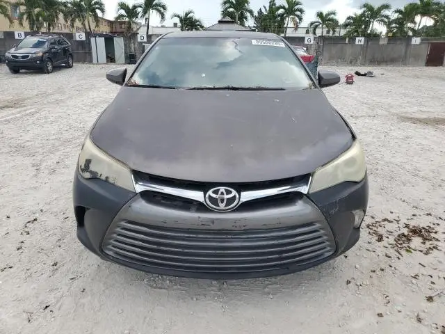 2016 TOYOTA CAMRY LE  