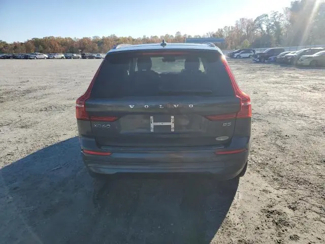2022 VOLVO XC60 B5 MOMENTUM  