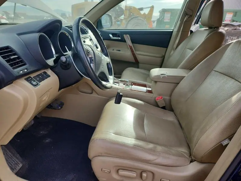 2013 TOYOTA HIGHLANDER LIMITED  