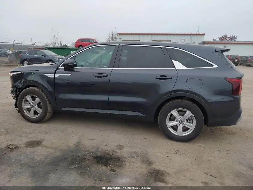 2025 KIA SORENTO LX