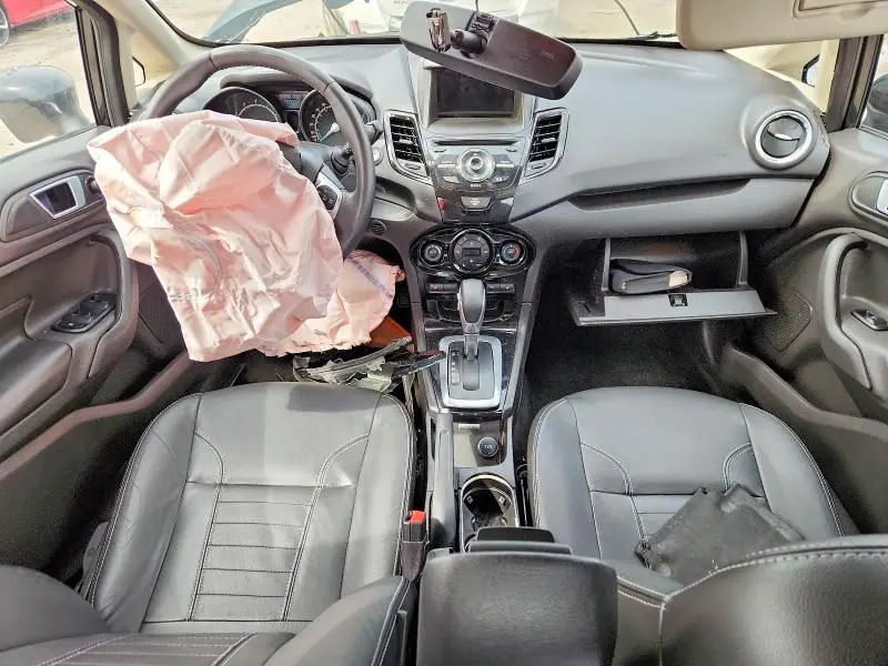 2015 FORD FIESTA TITANIUM  