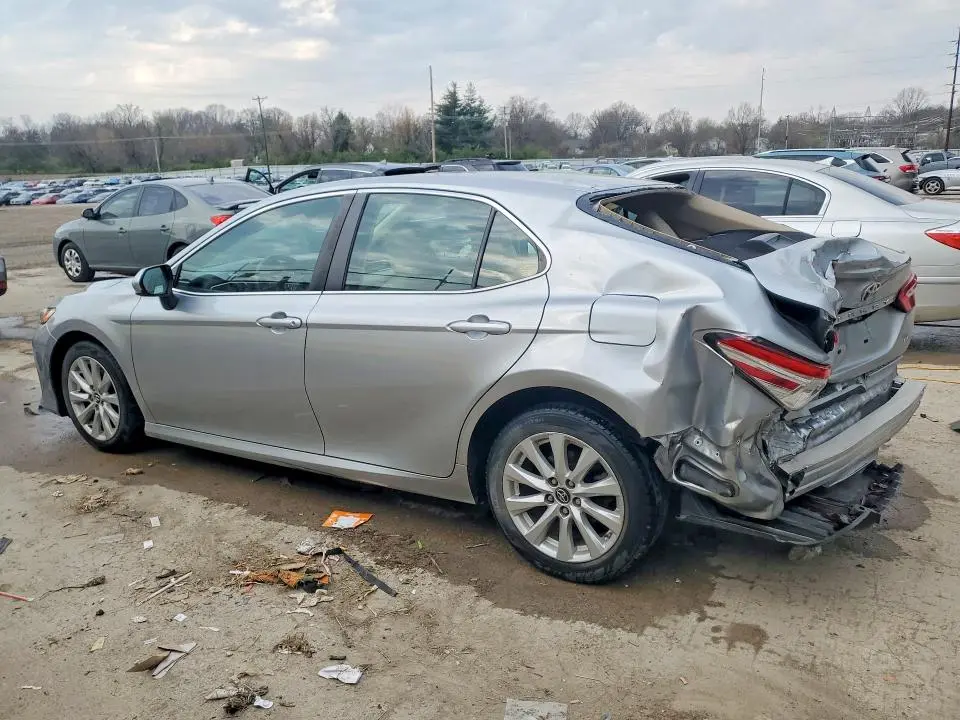 2018 TOYOTA CAMRY LE  