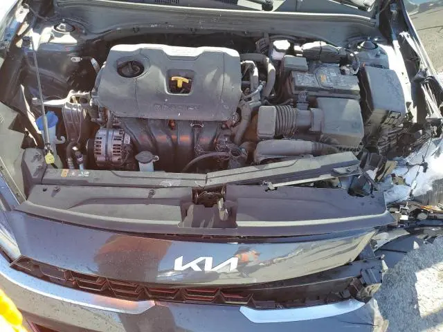 2024 KIA FORTE GT LINE  