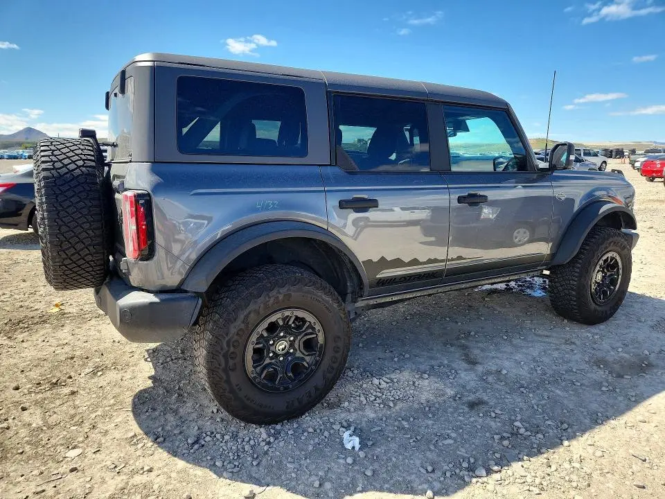 2022 FORD BRONCO BASE  