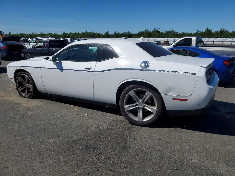 2016 DODGE CHALLENGER SXT  