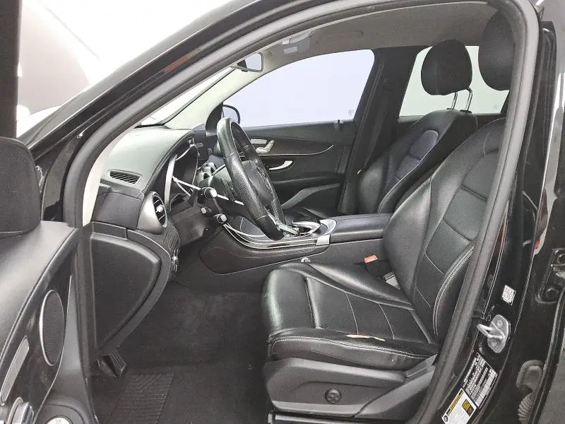 2016 MERCEDES-BENZ GLC 300  