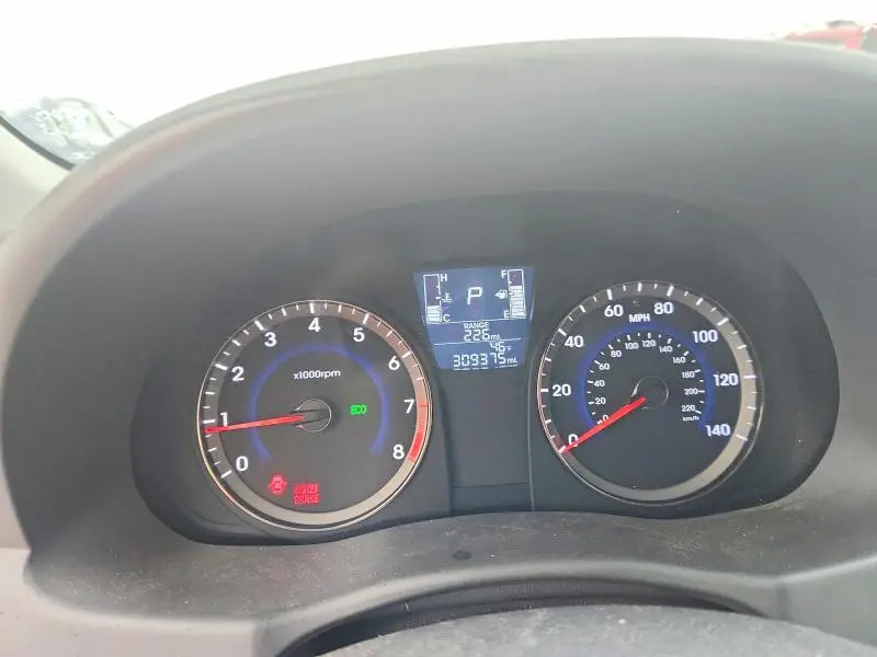 2015 HYUNDAI ACCENT GS  