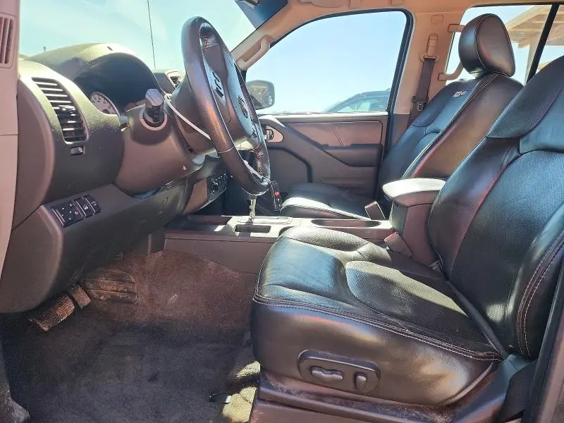2015 NISSAN FRONTIER PRO-4X  
