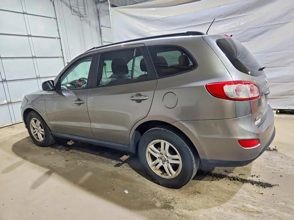2011 HYUNDAI SANTA FE GLS  