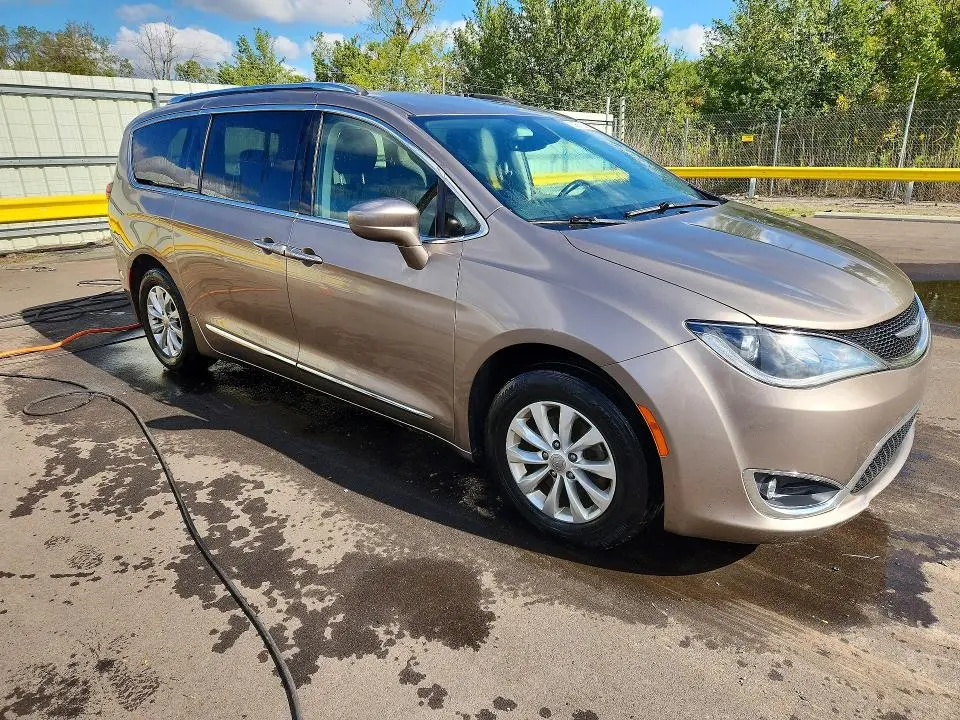 2018 CHRYSLER PACIFICA TOURING L PLUS  