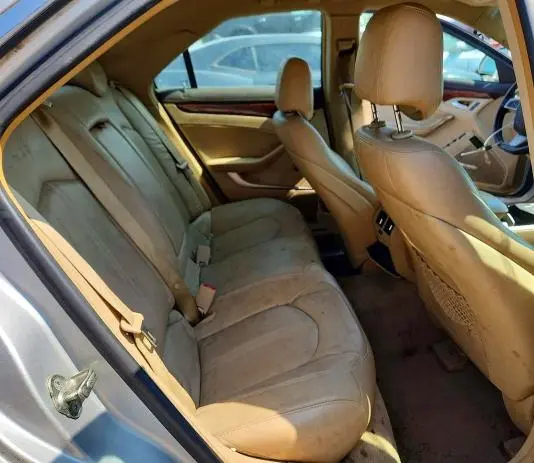 2010 CADILLAC CTS LUXURY COLLECTION  