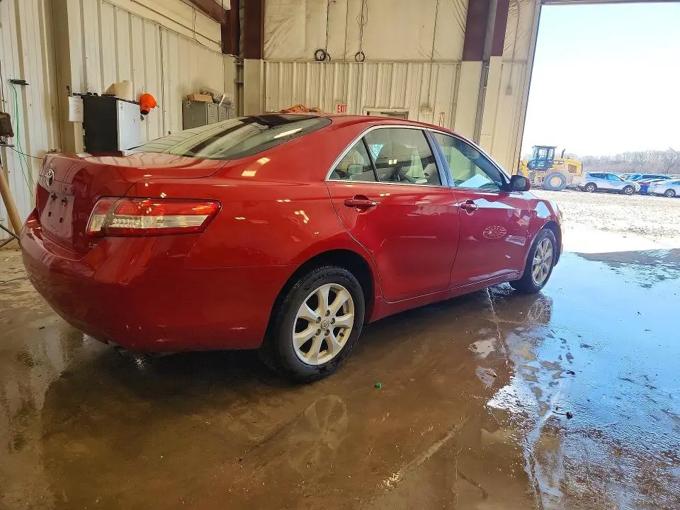 2011 TOYOTA CAMRY LE  