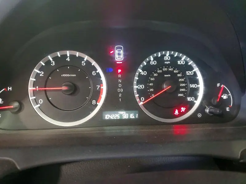 2011 HONDA ACCORD LXP  