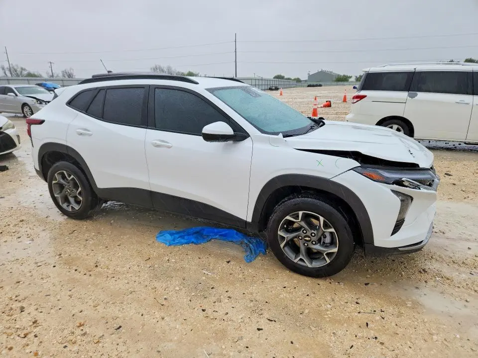 2025 CHEVROLET TRAX 1LT  