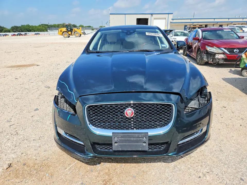 2019 JAGUAR XJ R - SPORT  