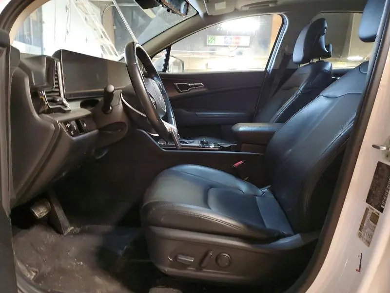 2023 KIA SPORTAGE SX  