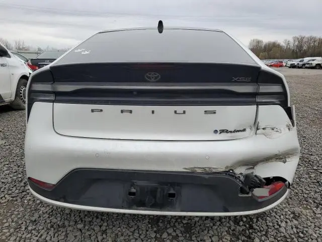 2024 TOYOTA PRIUS PRIME SE  