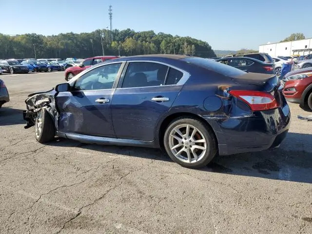 2010 NISSAN MAXIMA S  