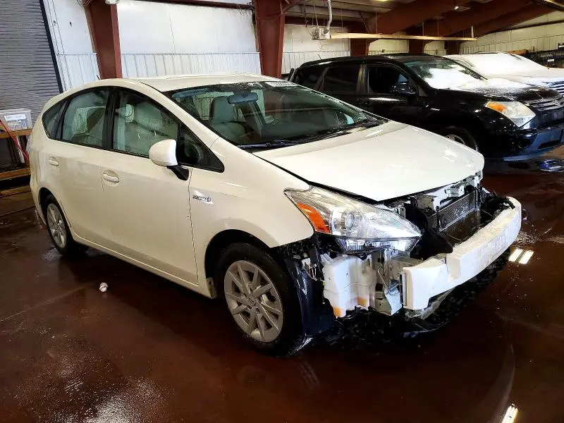 2013 TOYOTA PRIUS V   