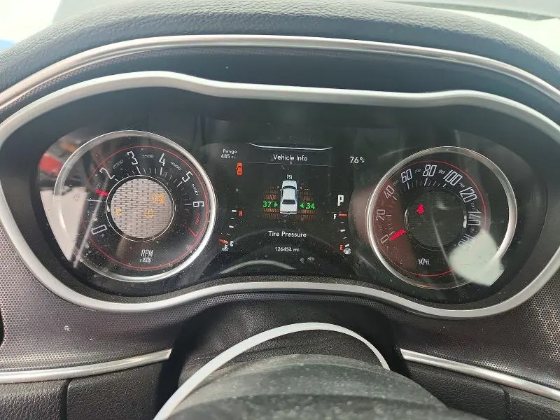 2017 DODGE CHALLENGER SXT  