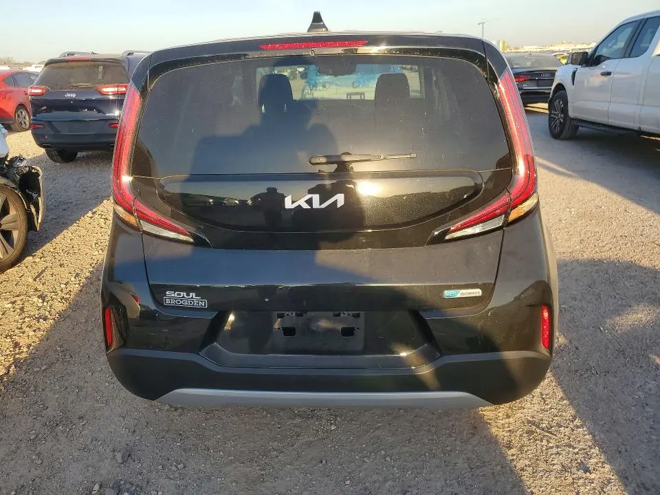 2023 KIA SOUL EX  