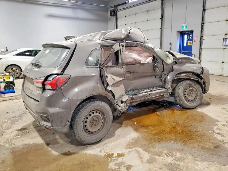 2020 MITSUBISHI RVR ES  