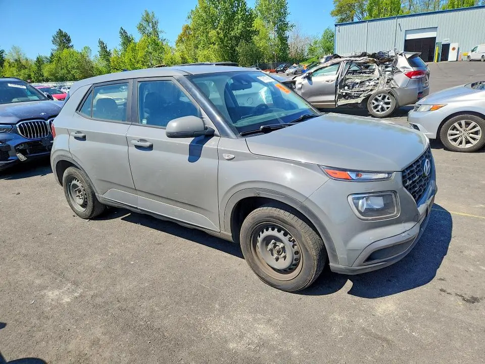 2020 HYUNDAI VENUE SE  