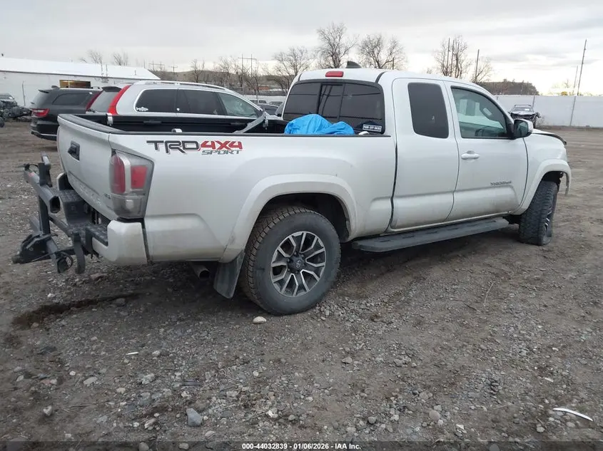 2022 TOYOTA TACOMA TRD SPORT